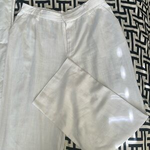 H&M Divided Liens Like wide leg trousers. White Size L